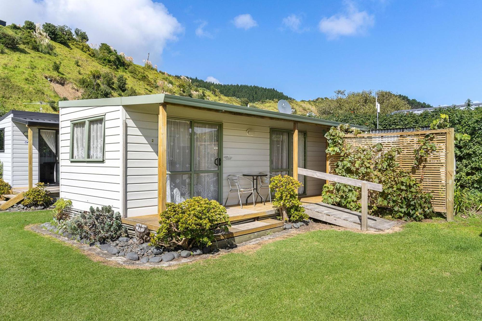 Port Waikato Holiday Park 외부 사진