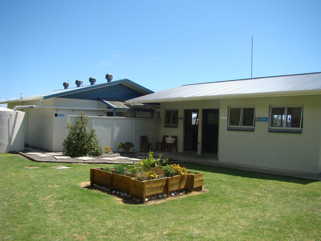 Port Waikato Holiday Park 외부 사진